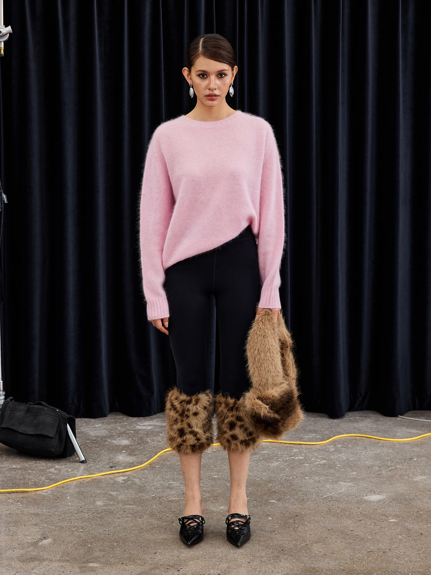 

Blinharm Beautiful Pure Wool 00 Skin-friendly round Ne Loose Overhead Sweater Autumn Winter Simple Sle Women's Knitwear