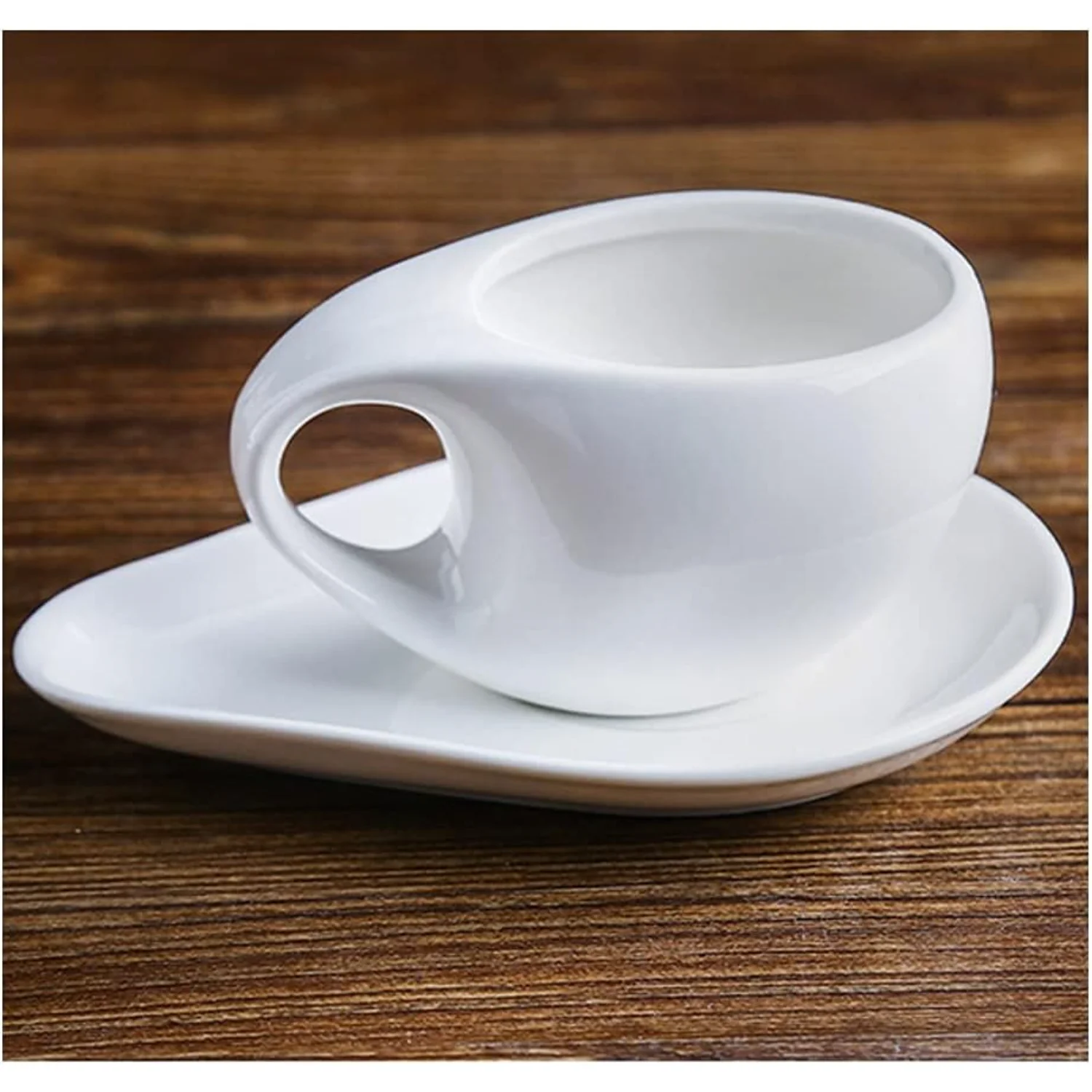 ience with these exquisite teacups and saucers, crafted from high-quality ceramic for an elegant touch. Treat yourself or your l