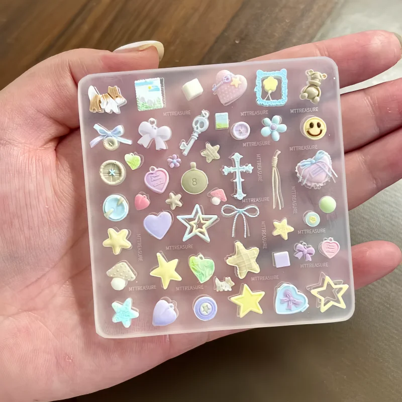 Cute Nail Art Keychain Mold Butterfly Bow Tie Transparent Silicone Mold Nail Art Decorations Creative Artistic Small Accessories