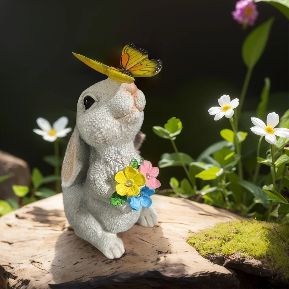 Statue de jardin animale avec lumières solaires papillon et fleur, sculpture de lapin étanche, ornement de lapin mignon, cour de balcon