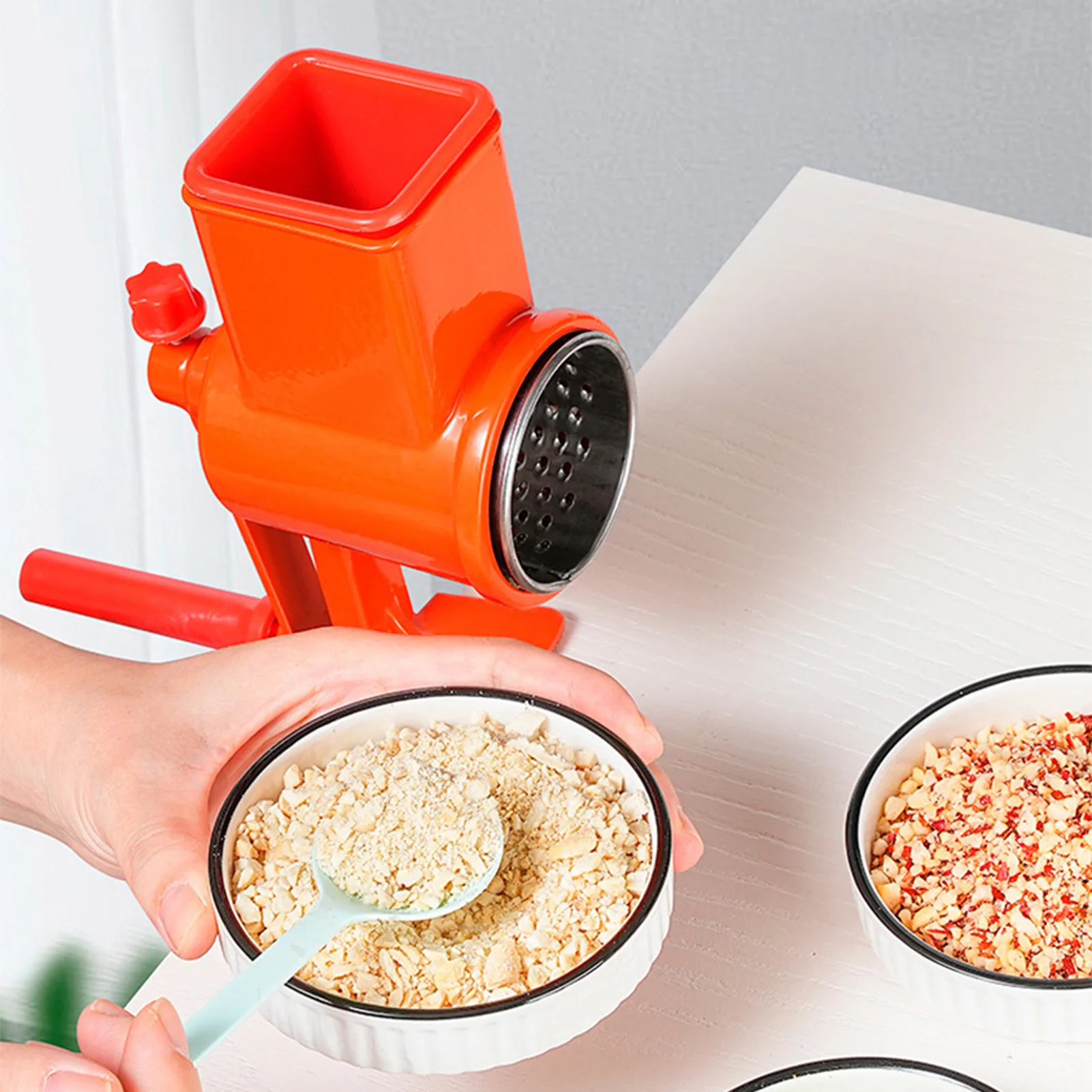 Manual Nut Grinder Hand Crank Food Mill for Peanuts Walnuts Almonds Sesame Seeds Adjustable Coarse Fine Powder Kitchen Tool