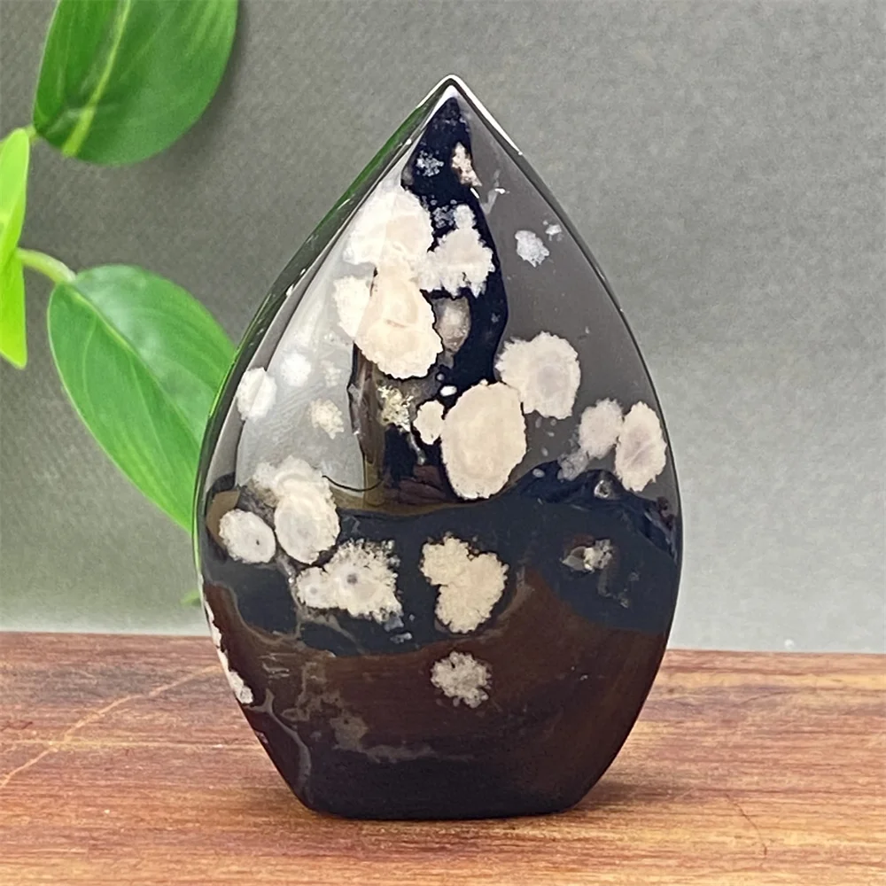 Natural Black Cherry Blossom Agate Crystal Ornament Exquisite Hand-polished Agate Free-form Torch
