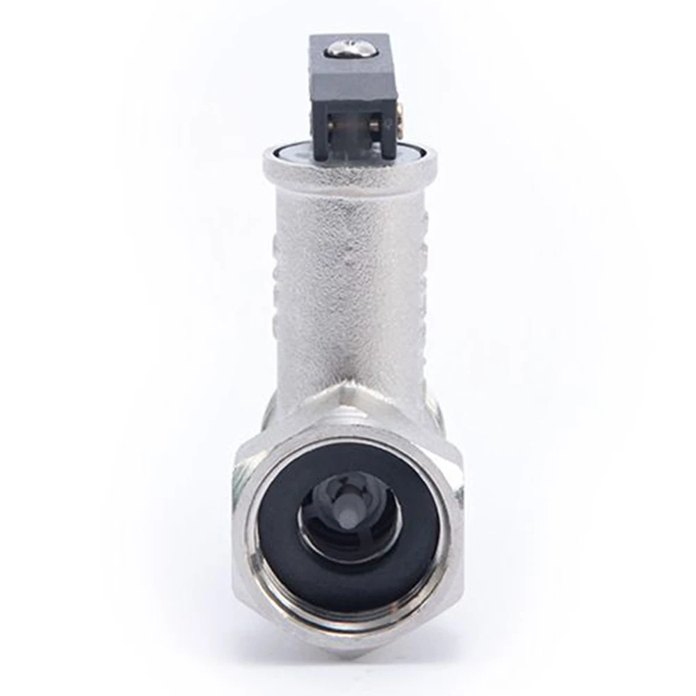 صمام أمان سخان المياه الكهربائي 1/2 بوصة (DN15) صمام تخفيف زنبركي قابل للتعديل من النحاس لنظام سخانات المياه