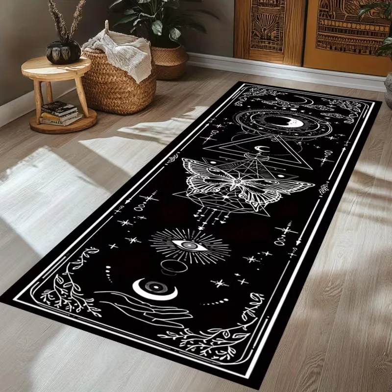 tapete-lunar-mistico-com-borboletas-base-preta-com-arte-em-linha-branca-tapete-geometrico-com-simbolos-esotericos-para-espacos-de-meditacao