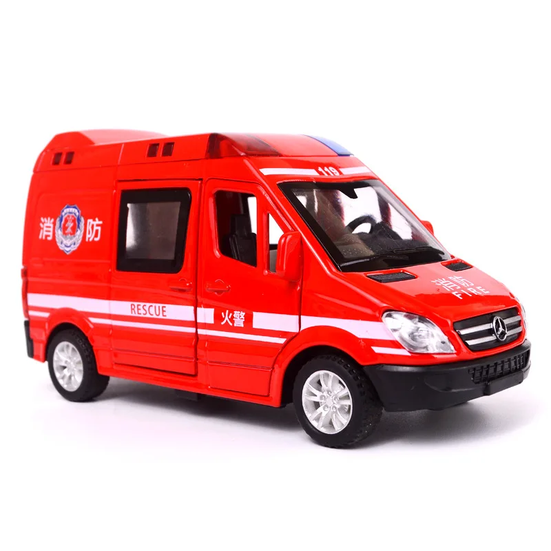 1:32 High Hospital Simulation Ambulance Hospital Rescue Metal Cars Model Pull Back With Sound and Light Alloy Diecast Car Toys