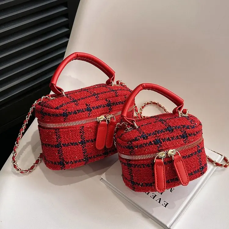 

Новая модная женская сумка-тоут 2026 года: универсальная, вместительная, на плечо и через плечо