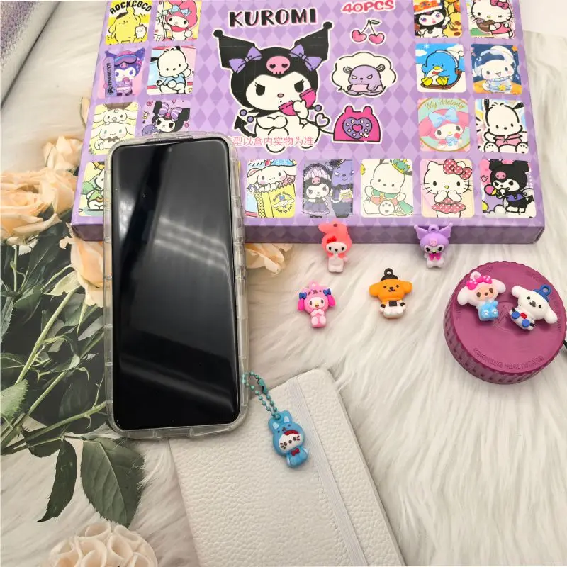 40Pcs Sanrio Cute Hello Kitty Kuromi Keychain Kawaii Cartoon Anime Figures Key Ring Random Pendant Kids Dongdongle Toys Gift