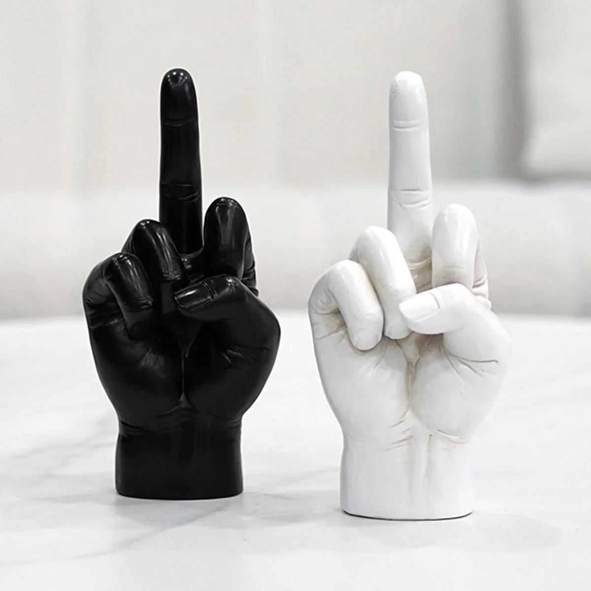 

Hand Gesture Sculpture Ornament Resin Finger Desktop Decoration Statue for Living Room Bedroom Bookshelf Shelf Home Office Gifts