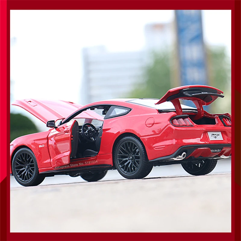 Maisto 1:18 2015 Ford Mustang GT  car alloy car model simulation car decoration collection gift toy Die casting model boy toy