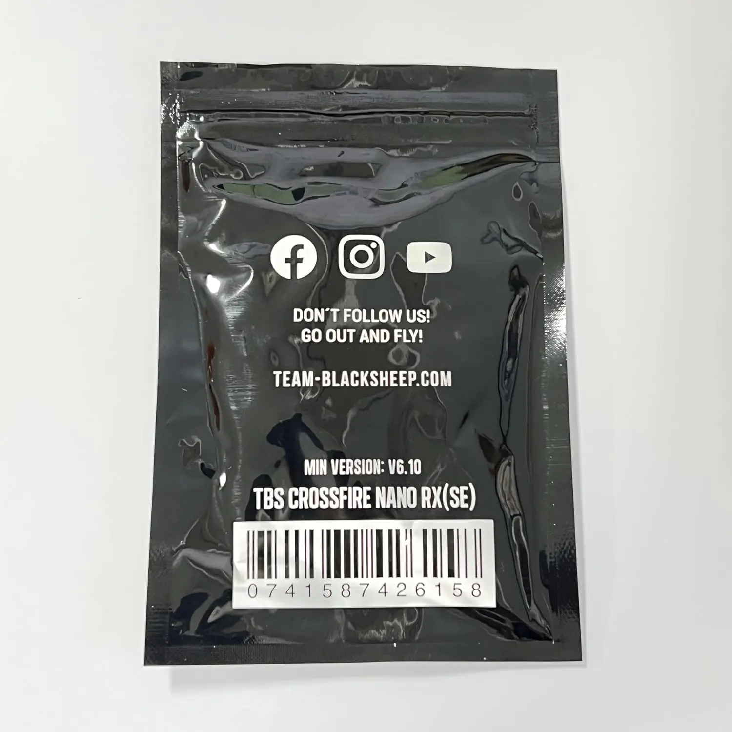 

TBS Crossfire Nano RX (SE)-FPV Long Range Vertical Polarization IP67 2.4GHz Dual-Band Receiver