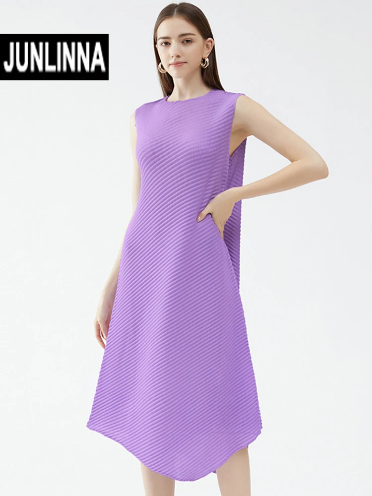 

JUNLINNA One Free Size Pleated Dresses Summer Women O-Neck Sleeveless Pure Colour High Strecth Causal Loose Vestidos