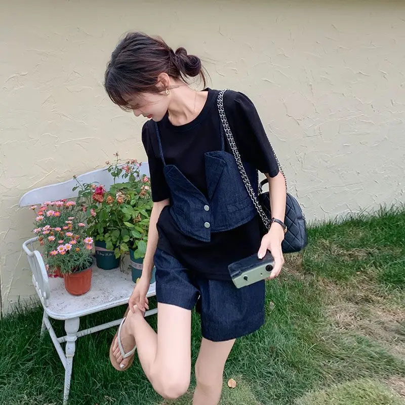 Pantalones de traje de mezclilla negros para mujer, conjuntos de dos pantalones cortos de manga corta falsos de temperamento fino de verano, nivel de apariencia alta de alta calidad