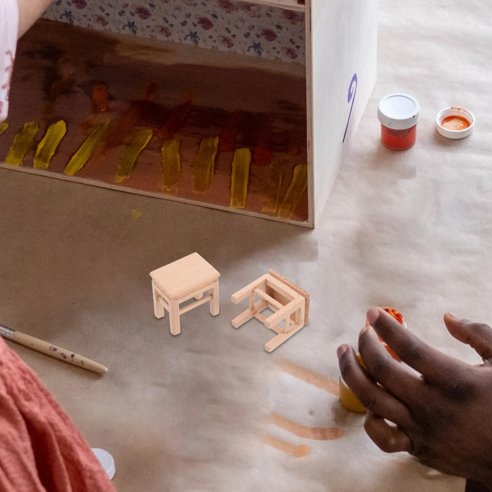 2Pcs Mini Wooden Stool Dollhouse Furniture Ideal Prop for Mini Home Layout Robust Wood Construction Elegant Simple Design Tiny