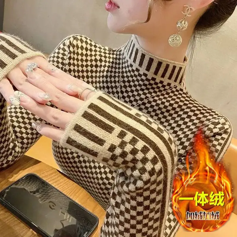 

Новая осенне-зимняя цельная бархатная рубашка с полувысоким воротником, модный и стильный свитер в западном стиле, вязаный свитер