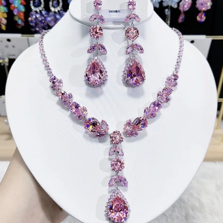 

Trendy Heart Pendant Necklace Earrings For Women Engagement Fashion Jewelry Set Bridal Wedding Chokers Party Accessories Gifts
