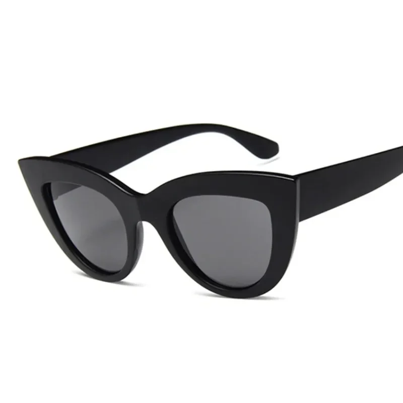 New Cat Eye Fashion Sunglasses Woman Vintage Luxury Brand Designer Black Glasses Sun Glasses For female UV400 Eyewear Shades