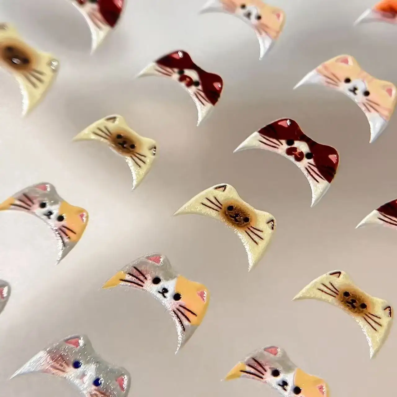 1 Stück/3 Stück INS Niedliche Katzen-Emoji Nagelaufkleber, Geprägte 3D DIY Französische Kätzchen-Fingerspitzen-Dekorationsaufkleber – Detail 4