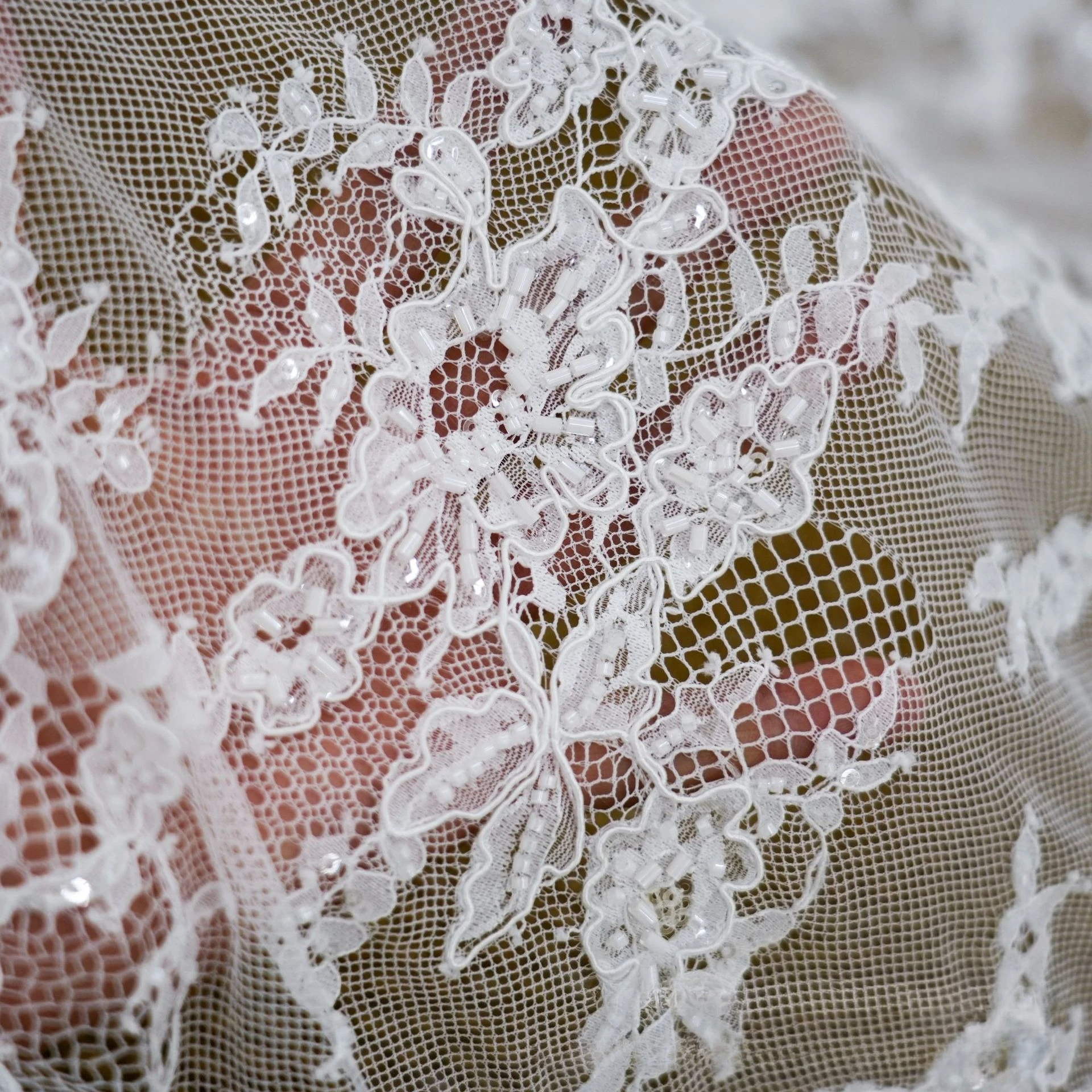 

3 Meters One Pc Off-white Classic Fashion Wedding Dress Clothing French Style Soft Embroidery Beaded Lace Fabric