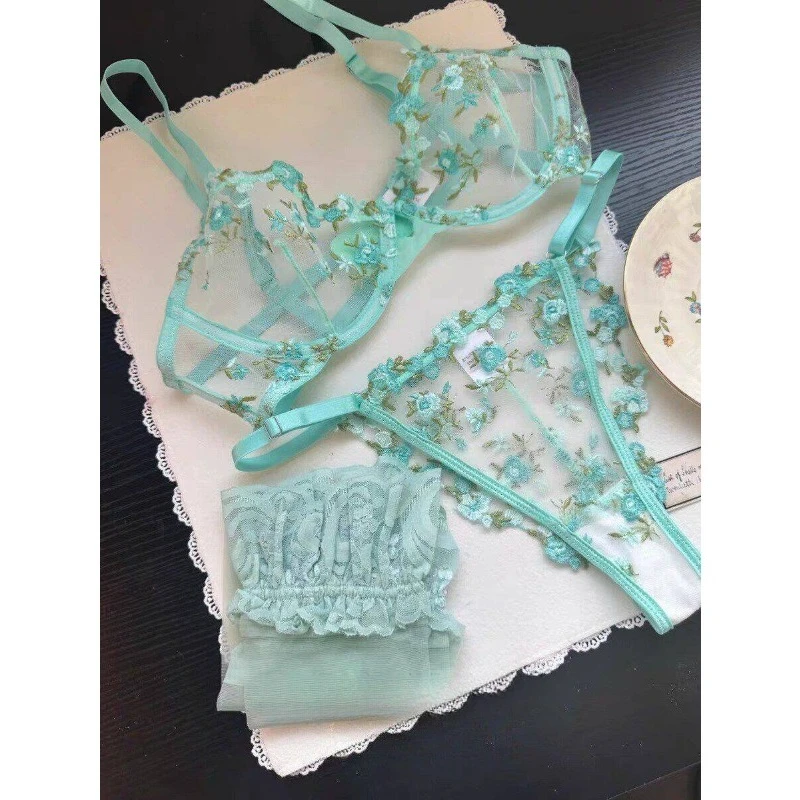 European Women Alluring Sheer Lace Embroidery Underwire Bra, Big Bust Support Minimize Anti‑Sagging Soft Lingerie S‑XL Bra Set