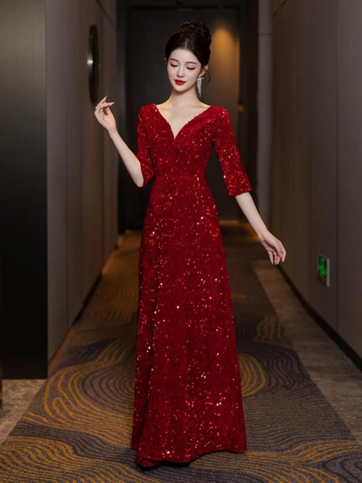 

Ele Evening Gown Sparkling Sequins Slimming Chorus Performance Outfit Women's Host Dr Floor-Length V-Ne Long Sve