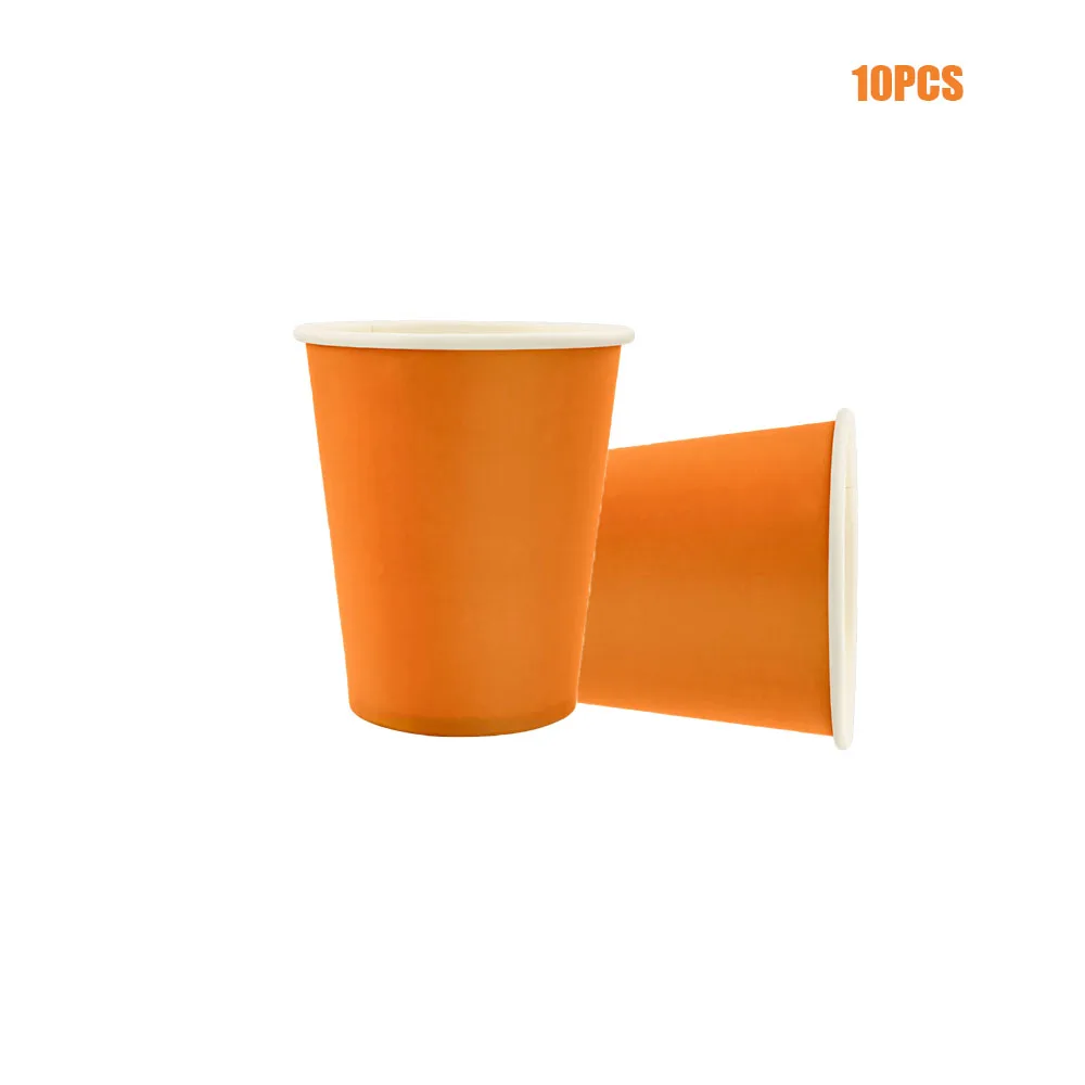 Solides orangefarbenes Einweg-Geschirrset aus Papptellern, Bechern, Servietten und Tischdecke für Herbst, Thanksgiving, Halloween, Geburtstagsfeiern und Dekoration. – Detail 2