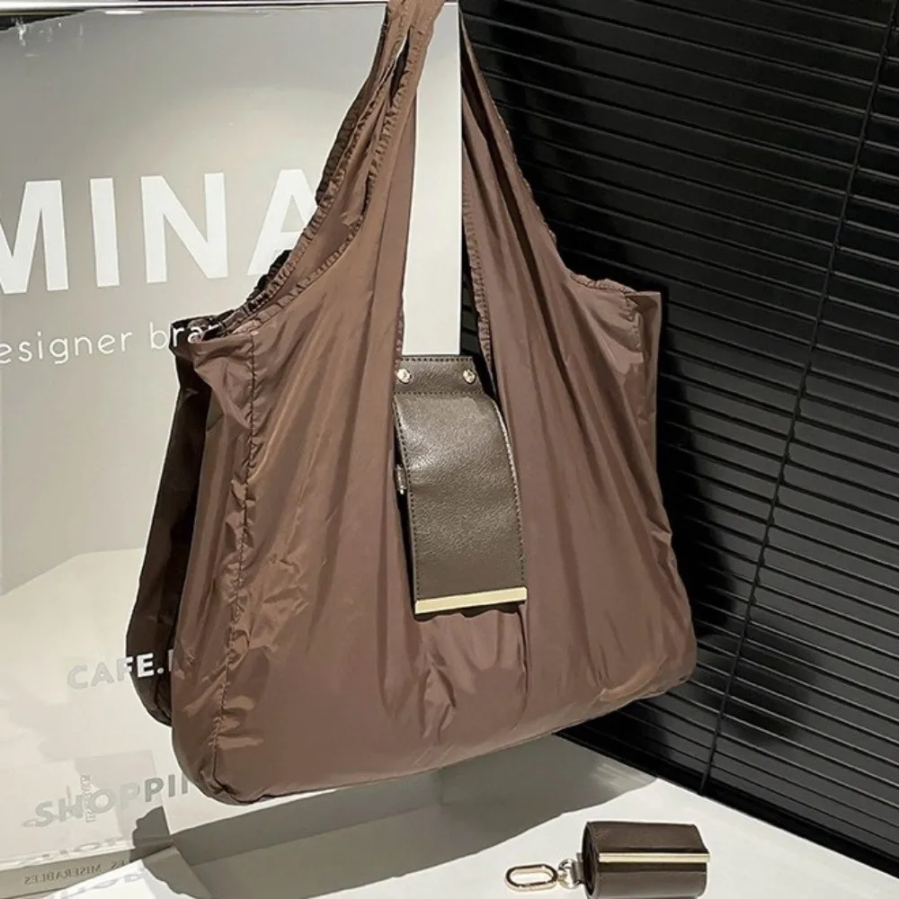 Reusable Mini Keychain Tote Bag Lightweight Eco-Friendly Foldable Shopping Bag Large Capacity Key Ring Expandable Reusable Bag