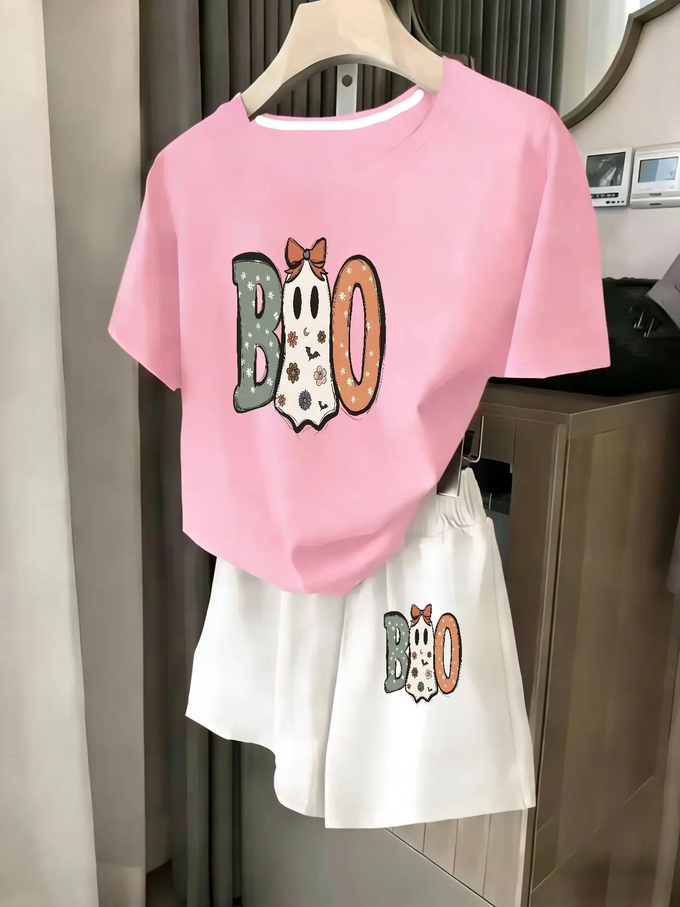 

Ladies 2-Piece Set Summer Beach Vacation Casual round Neck Short Sleeve Random Print T-Shirt Elastic Waist Shorts Suit Comfortab