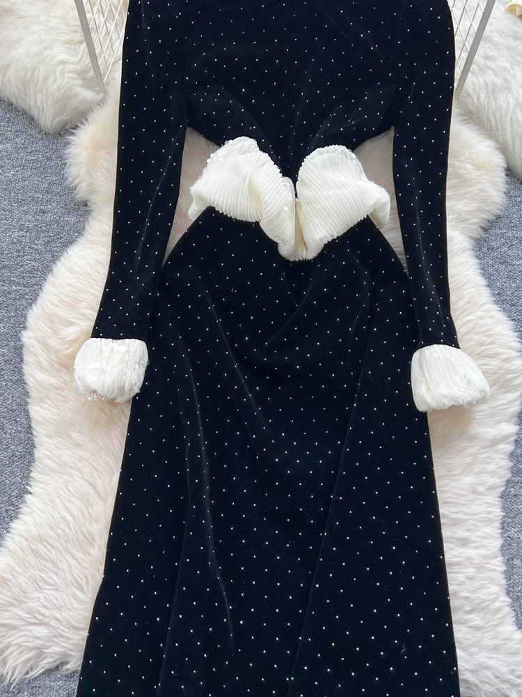 フランス風レトロベルベットカットアウトドレス レディース ブラックロングガウン スパンコールメッシュパッチワーク スリムフィット バックフェザーディテール ファー付き袖ドレス