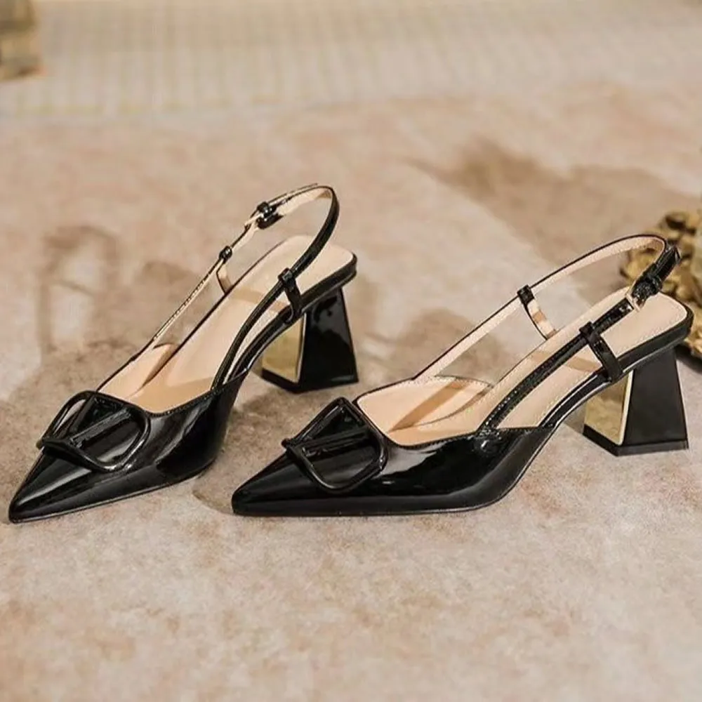 موضة الصلبة رقيقة الكعوب الصنادل للنساء جديد Hot البيع الصيف عادية ميد كعب أحذية السيدات سطر واحد مشبك الصنادل النسائية #4