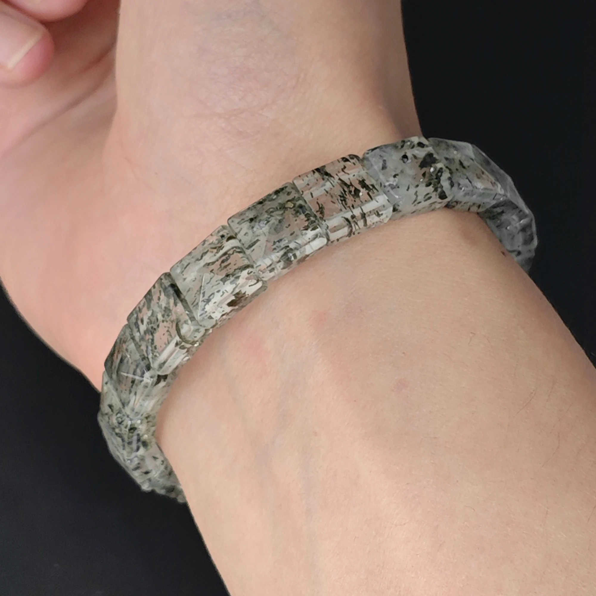 Pyramid Faceted Green Mica Quartz Bracelet 10mm Square Cube Segment Bangle Women Jewelry 17cm