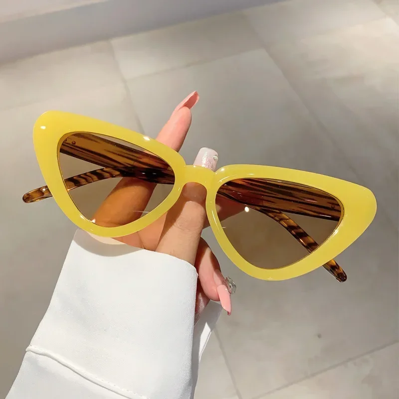 Retro-Cat-Eye-Sonnenbrille für Damen, trendige Sonnenschutz-Sonnenbrille im Street-Stil, modische Accessoires zum Abnehmen mit rundem Gesicht
