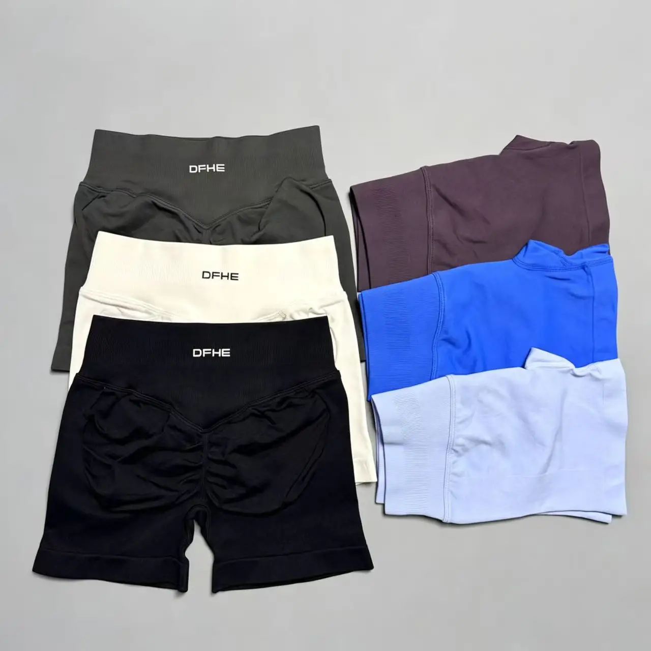 Pantaloncini yoga donna in nylon a vita alta
