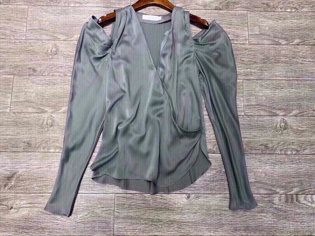 Two Color Optional Women's V-neck Off Shoulder Long Sleeved Top