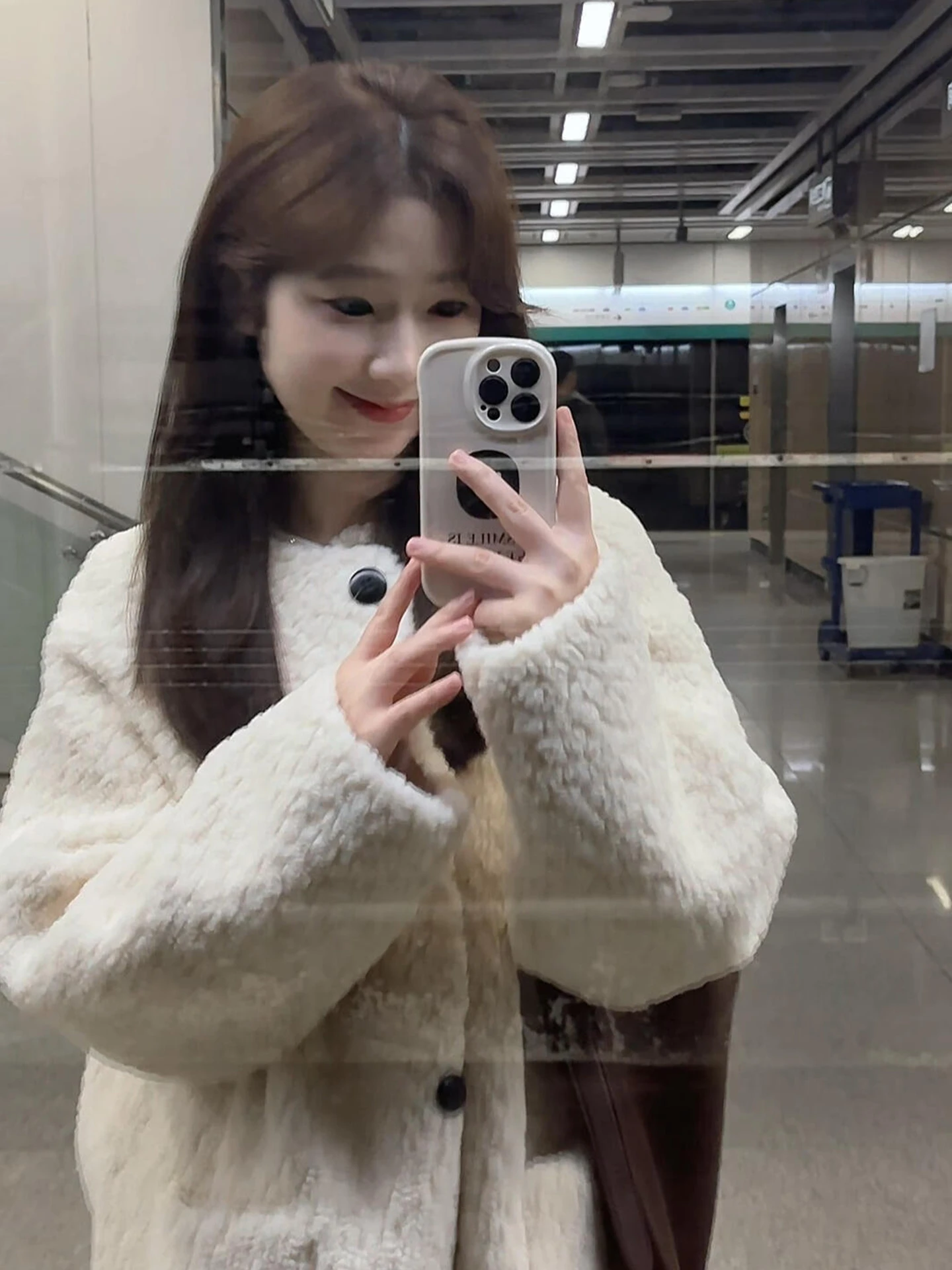 السيدات Thiened Fce لامب الفراء Jaet الدافئة الوقوف صالح ort ملابس خارجية الكورية Sle ألياف البوليستر ملابس يومية غير رسمية