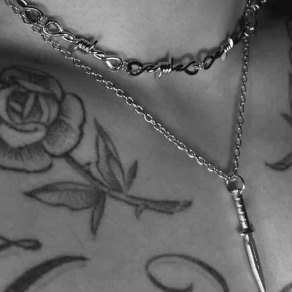 Gothic Punk Half-sword Knife Pendant Double-layer Necklace Barbed Wire Choker for Men Women Couple Streetwear Y2K Grunge Jewelry