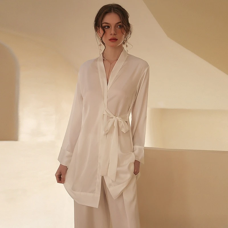 

Thin Bridal Suit, 2026 New High-end Satin Pajamas, Can Be Worn Outside Bridesmaid Souvenirs Sexy Loungewear Smooth and Soft Sets