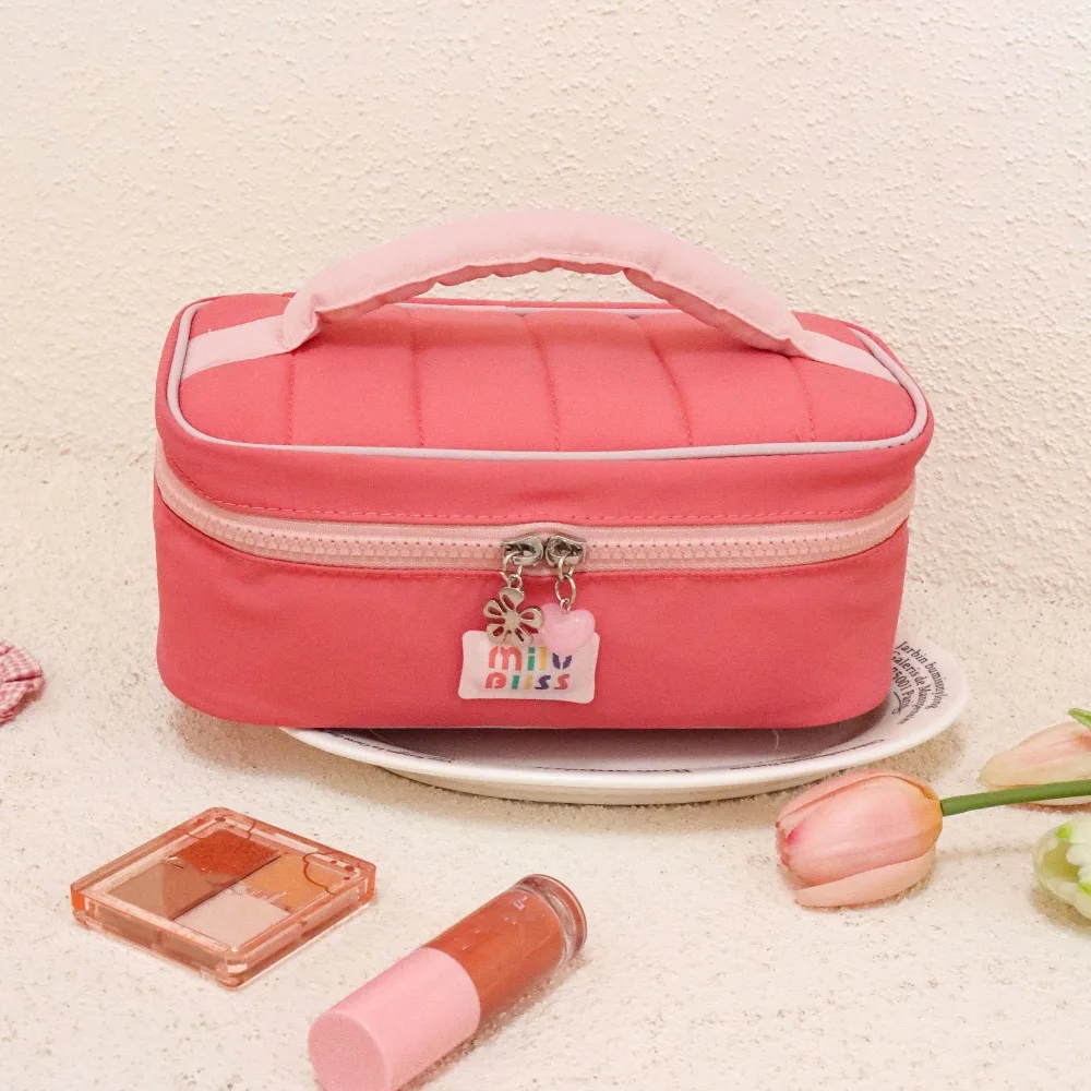 

Small Fresh Macaron Cosmetic Bag Large Capacity Portable Travel Cosmetic Handbag Girl Series Storage Handbag Contrast Color