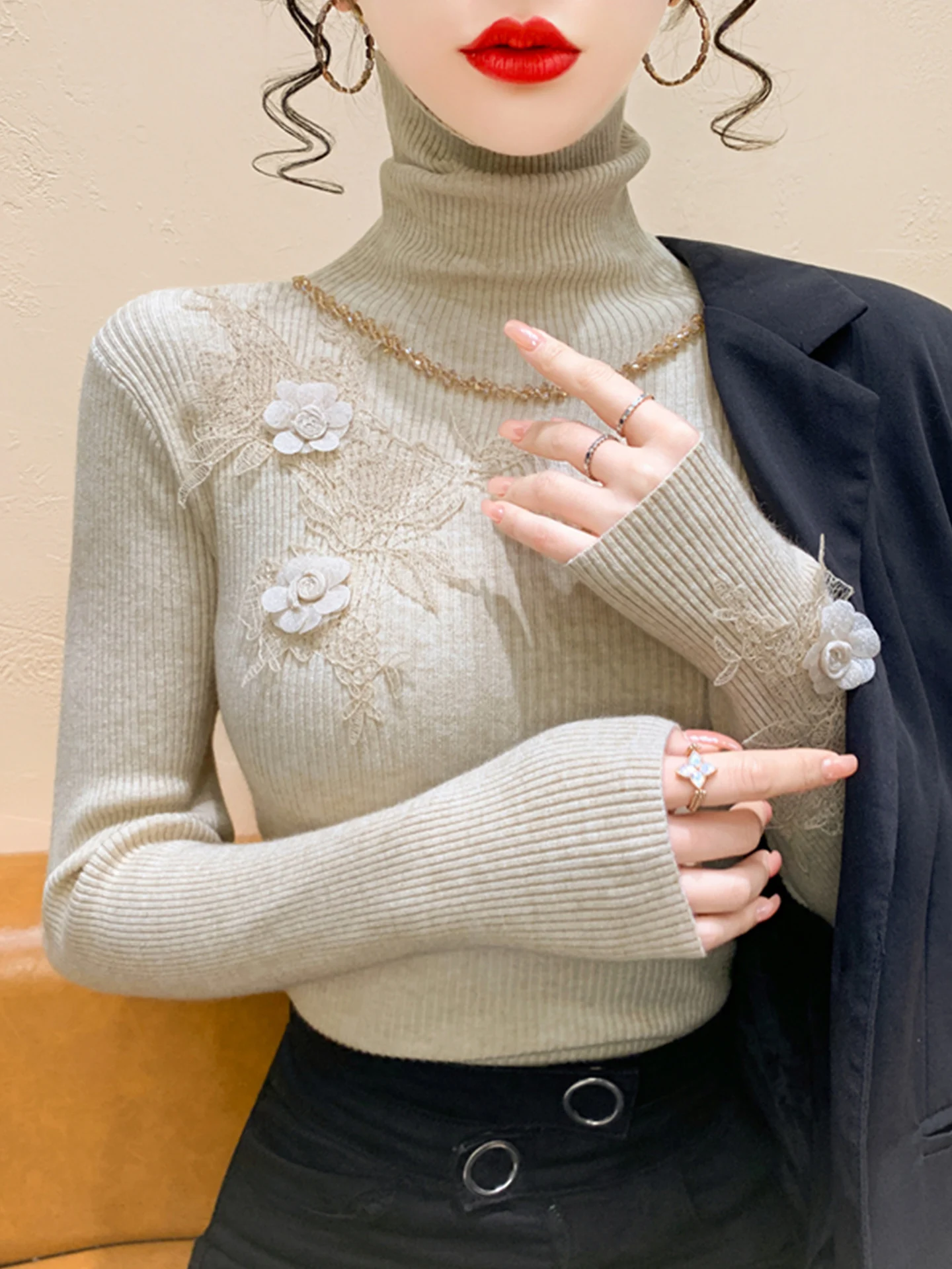 

Вязаный свитер с рюшами и высоким воротником для женщин, облегающий базовый слой с цветочным узором и стразами, корейский стиль, топ с длинными рукавами