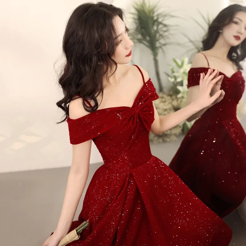 فستان سهرة أحمر أنيق للنساء للتخسيس بطول متوسط وحزام كتف واحد مثالي للخمصان والمناسبات الخاصة #1