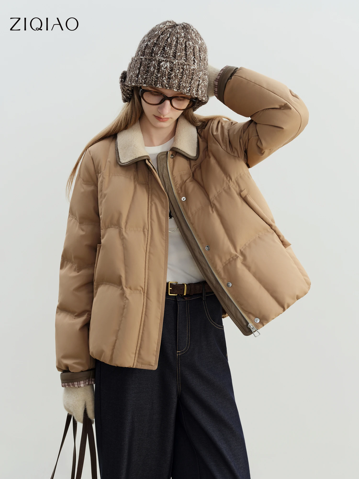 

ZIQIAO Petite Light Warm Barn Style Short Down Jacket Women 2025 Winter New Warm Brown Coat Turn Down Collar Leisure