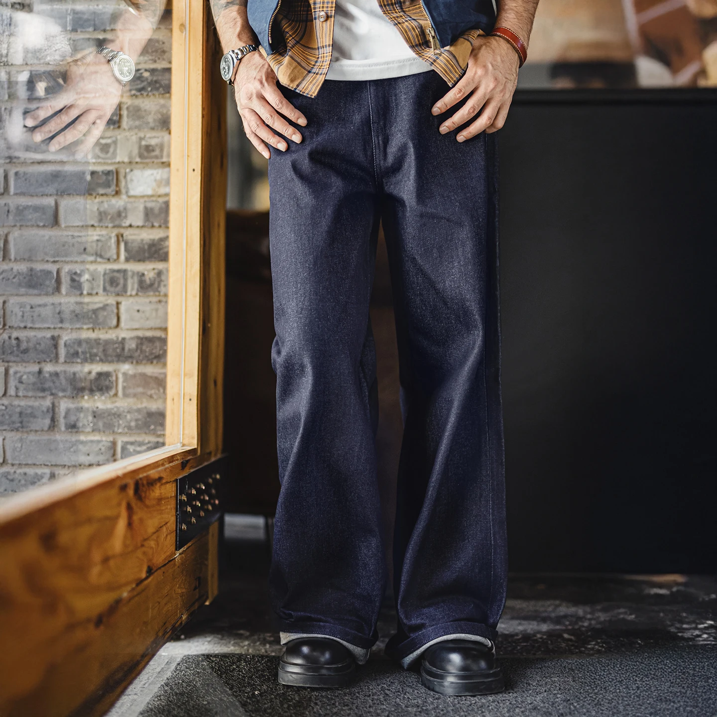 

Maden Vintage Men's 15.6oz Selvedge Raw Denim Jeans Wide Leg Trousers with YKK Zipper Fly Straight Fit Jeans for Fall and Winter