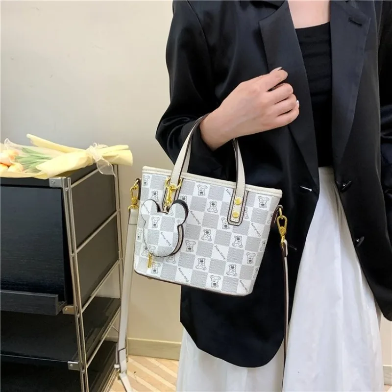 

Women Cultural Explorer Crossbody Bag Ethnic Pattern For Museum Visits And Artistic Travel Experiences