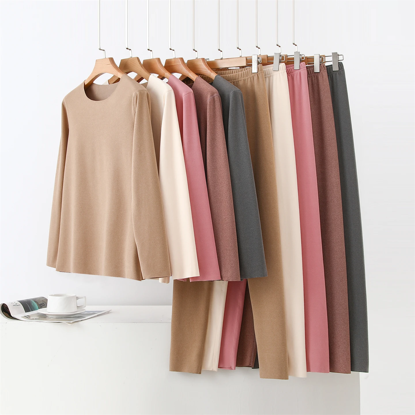 Thickened Fleece Warm Set Women's round Neck Base Layer Shirt Pants Two-Piece Set Autumn Winter Thermal Underwear for Ladies