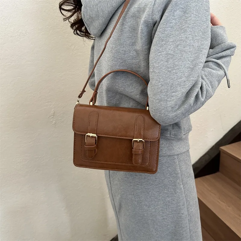 Vintage Cambridge Handbag  Women\'s 2024 New Fashion Versatile Small Square Bag High Sense Niche Trend Shoulder Bag