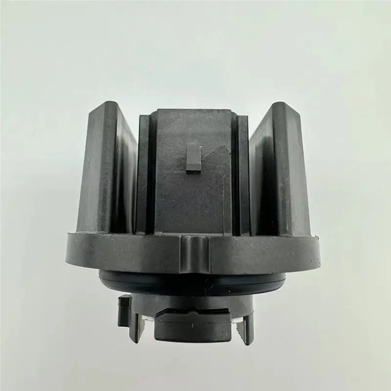 Powerful LED Rear Brake Tail Light Bulbs LR4B 81536-15120 Light Source Module For Toyota Hilux 2016-2023