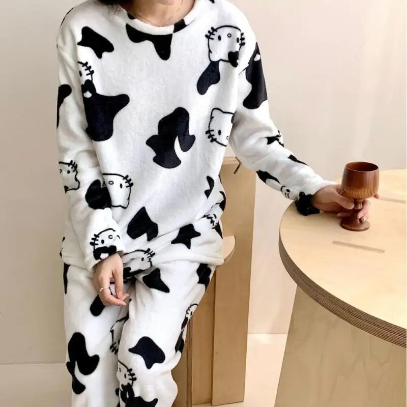 

Аниме Kawaii Hello Kitty, женская домашняя одежда Sanrios Pochacco, модные удобные теплые подростковые пижамы с героями мультфильмов, повседневные мягкие топы, брюки