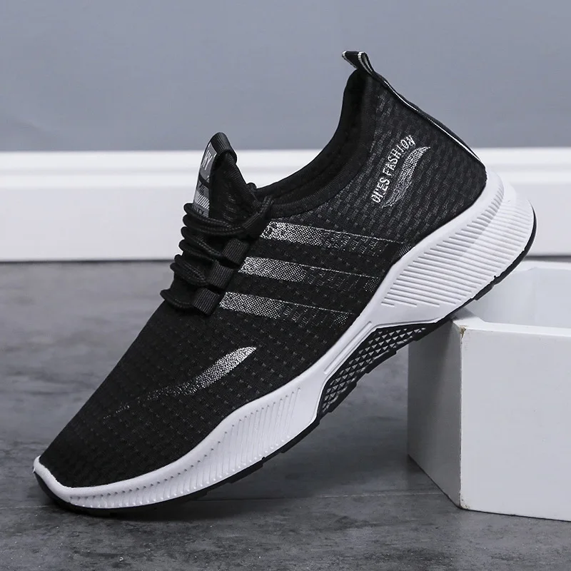 2024 New Spring and Autumn Men's Lightweight, Breathable, Soft soled Fashion Casual Sports Shoes