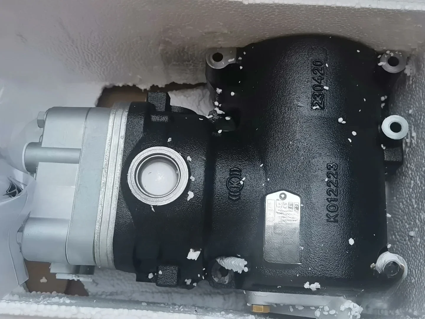 

The original factory manufactured 4 air transport units.