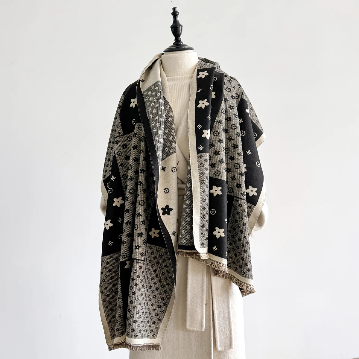 New Elegance Houndstooth Print Scarf Soft Warm Fringe Pashmina Jacquard Shawl Autumn and Winter Coldproof Windproof Blanket