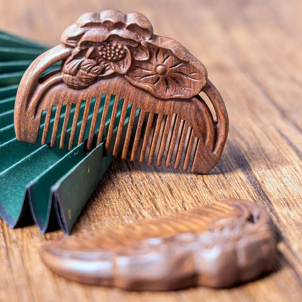 

Портативная расческа из сандалового дерева с кроликом, антистатическая деревянная расческа для массажа носа, снимающая стресс, кровообращение головы, деревянная расческа в подарок